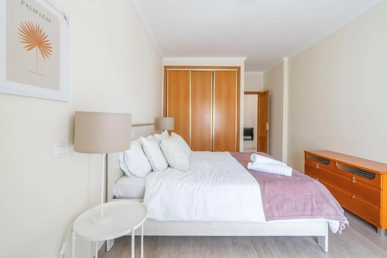 The Sunset 1 Bed Flat Short Walk Armacao Beach Armacao de Pera Apartment