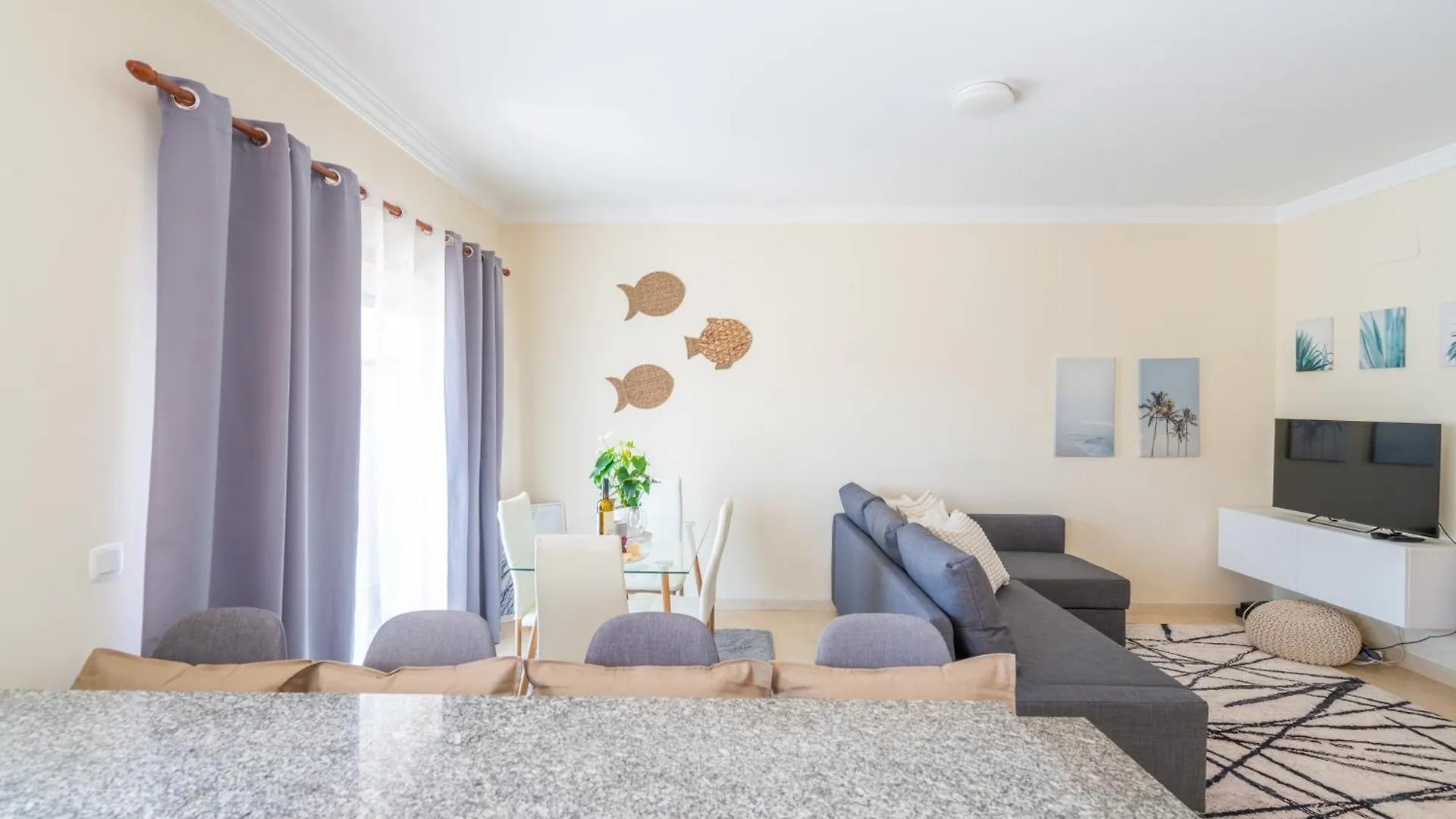 Apartment The Sunset 1 Bed Flat Short Walk Armacao Beach Armacao de Pera